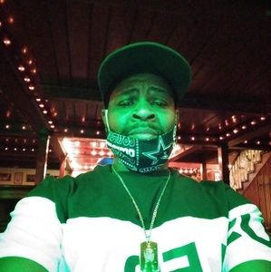 Meet your Posher, Curtis